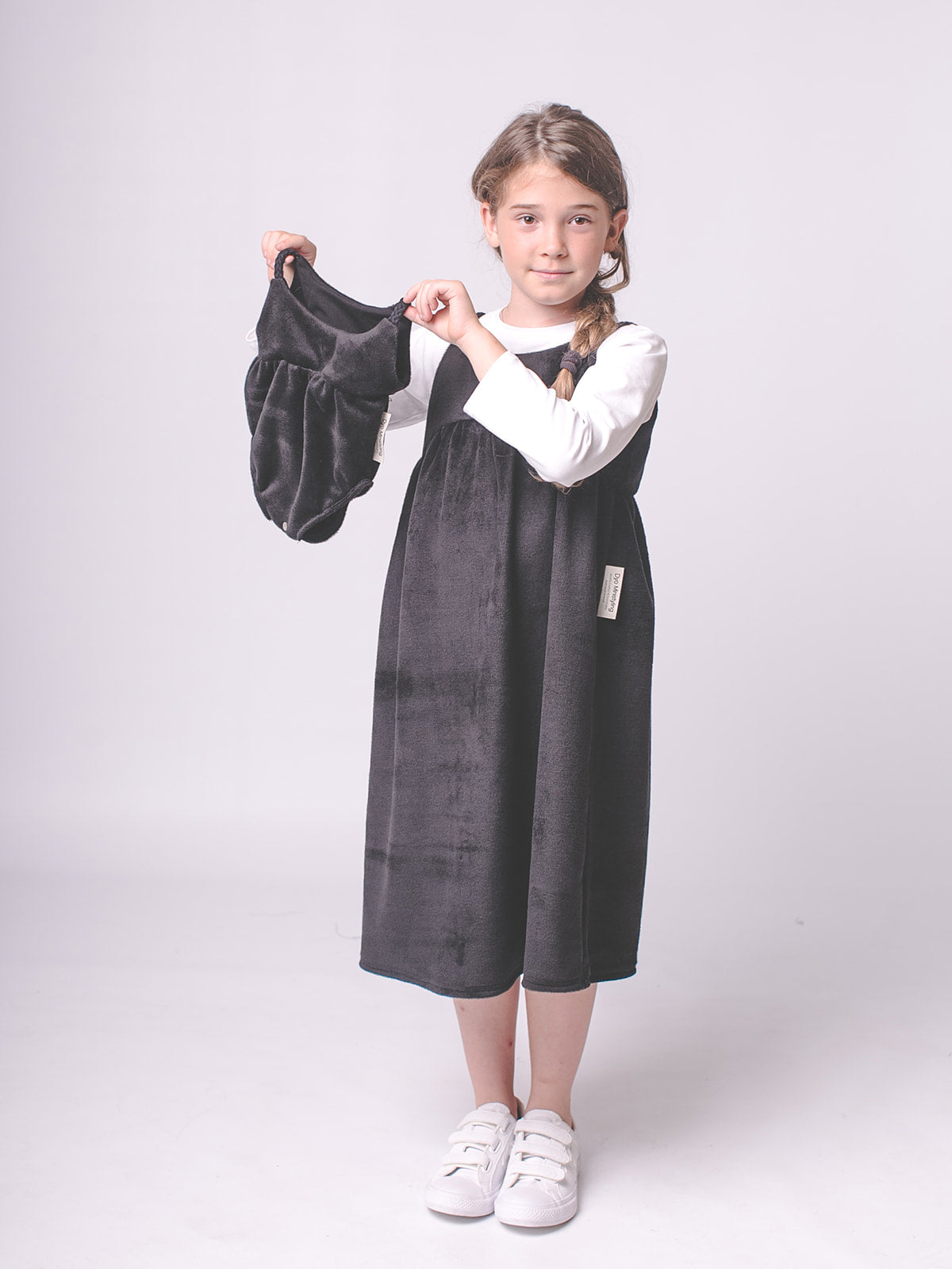 VESTIDO TIRANTES DE NIÑA COLOR NEGRO