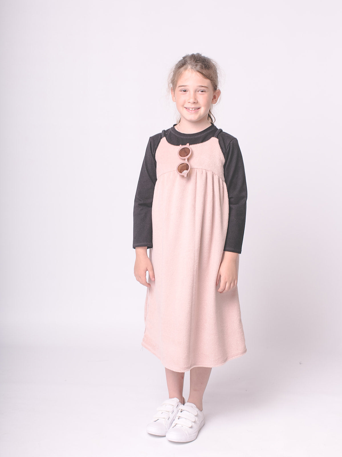 VESTIDO TIRANTES DE NIÑA COLOR ROSA NUDE