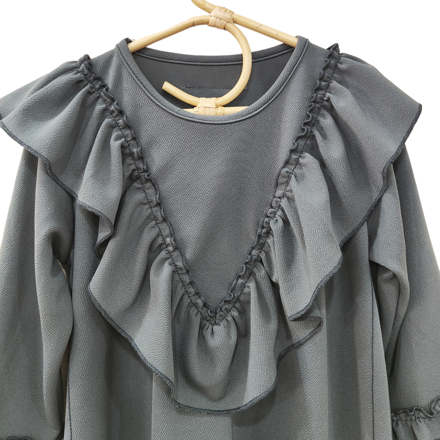 VESTIDO GRIS CREPÉ
