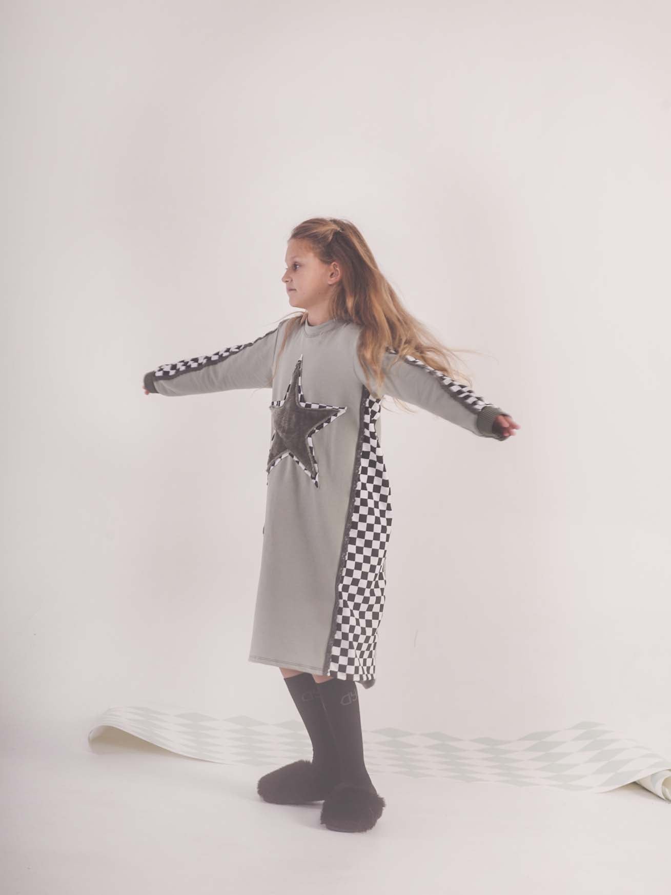 Moda sostenible- moda infantil- ropa niños y niñas- ropa bebé- primera puesta- vestido niña- chándal niño y niña- sudadera niño y niña - felpa niño y niña- moda española- moda infantil española-tiendas bonitas valencia- tienda moda infantil valencia- ropa moderna niño y niña-abrigo niño y niña- tienda ropa infantil- tienda de ropa bebé- vestido bebé-comunión- alergia niño y niña- tejido ecológico- pieles sensibles y atópicas- influencers- tendencia niños y niñas- ropa moderna- ropa con estilo