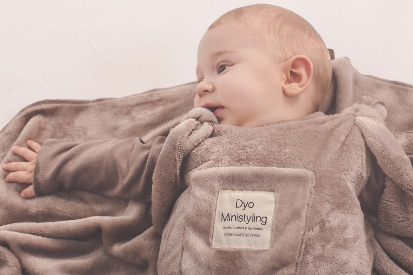 Moda sostenible- moda infantil- ropa niños y niñas- ropa bebé- primera puesta- vestido niña- chándal niño y niña- sudadera niño y niña - felpa niño y niña- moda española- moda infantil española-tiendas bonitas valencia- tienda moda infantil valencia- ropa moderna niño y niña-abrigo niño y niña- tienda ropa infantil- tienda de ropa bebé- vestido bebé-comunión- alergia niño y niña- tejido ecológico- pieles sensibles y atópicas- influencers- tendencia niños y niñas- ropa moderna- ropa con estilo- peto bebés