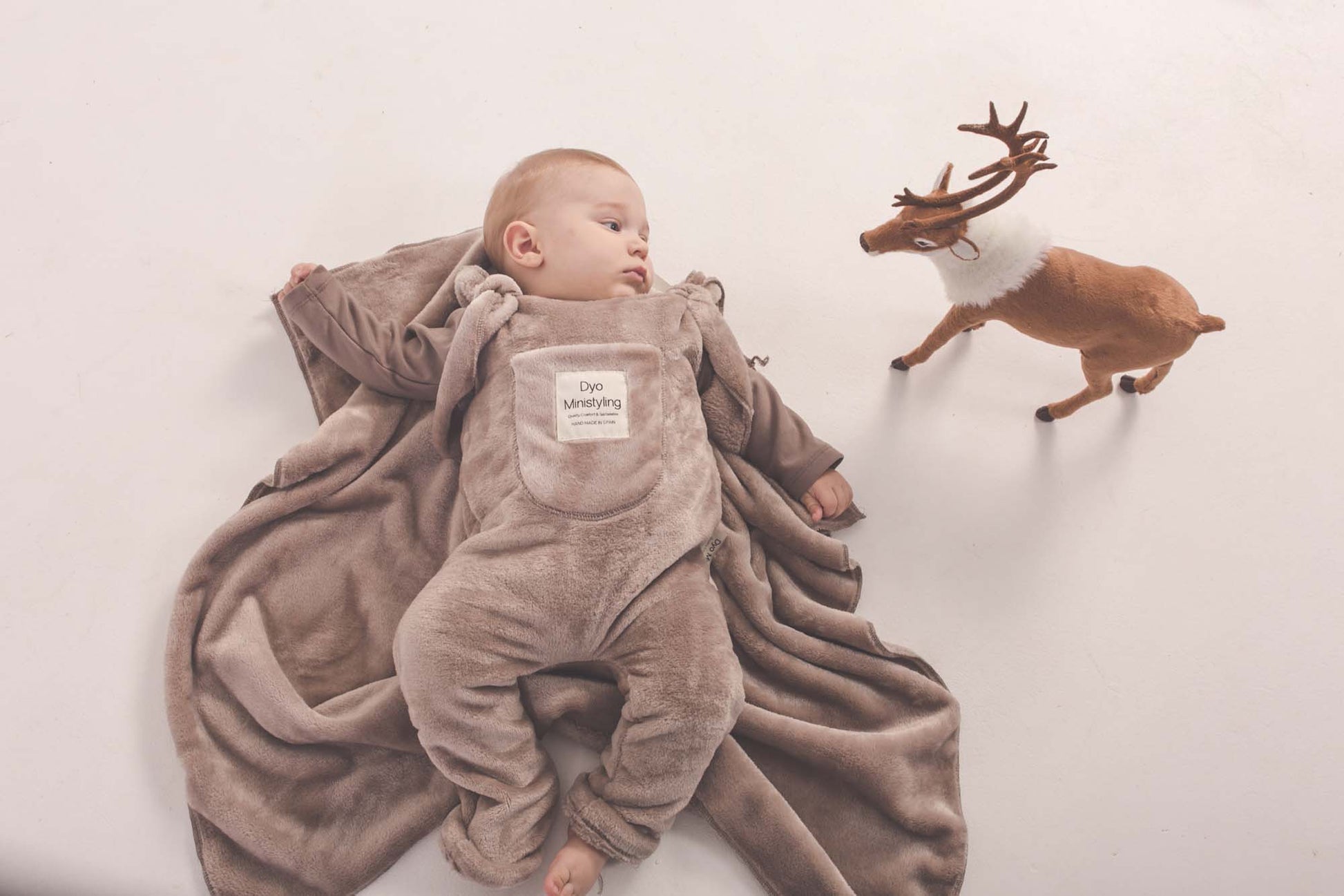 Moda sostenible- moda infantil- ropa niños y niñas- ropa bebé- primera puesta- vestido niña- chándal niño y niña- sudadera niño y niña - felpa niño y niña- moda española- moda infantil española-tiendas bonitas valencia- tienda moda infantil valencia- ropa moderna niño y niña-abrigo niño y niña- tienda ropa infantil- tienda de ropa bebé- vestido bebé-comunión- alergia niño y niña- tejido ecológico- pieles sensibles y atópicas- influencers- tendencia niños y niñas- ropa moderna- ropa con estilo- peto bebés