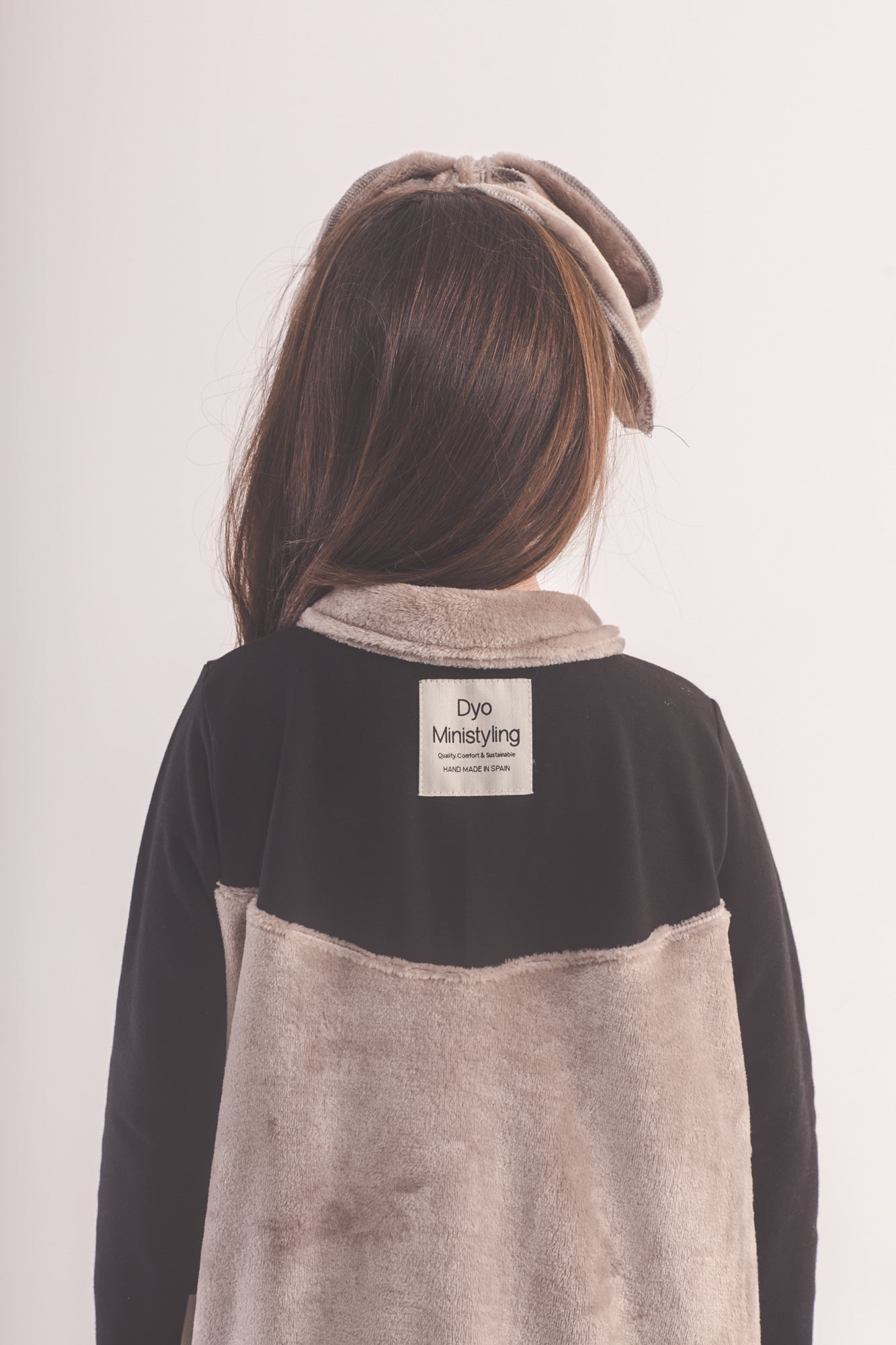 Moda sostenible- moda infantil- ropa niños y niñas- ropa bebé- primera puesta- vestido niña- chándal niño y niña- sudadera niño y niña - felpa niño y niña- moda española- moda infantil española-tiendas bonitas valencia- tienda moda infantil valencia- ropa moderna niño y niña-abrigo niño y niña- tienda ropa infantil- tienda de ropa bebé- vestido bebé-comunión- alergia niño y niña- tejido ecológico- pieles sensibles y atópicas- influencers- tendencia niños y niñas- ropa moderna- ropa con estilo