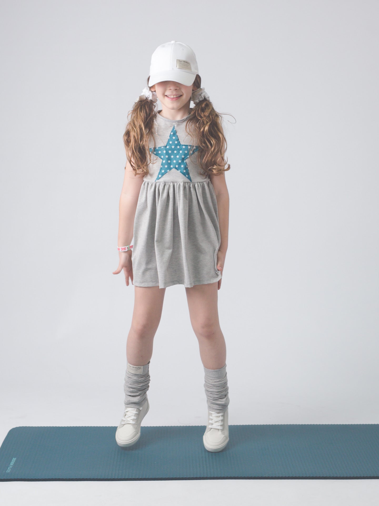 Moda sostenible- moda infantil- ropa niños y niñas- ropa bebé- primera puesta- vestido niña- chándal niño y niña- sudadera niño y niña - felpa niño y niña- moda española- moda infantil española-tiendas bonitas valencia- tienda moda infantil valencia- ropa moderna niño y niña-abrigo niño y niña- tienda ropa infantil- tienda de ropa bebé- vestido bebé-comunión- alergia niño y niña- tejido ecológico- pieles sensibles y atópicas- influencers- tendencia niños y niñas- ropa moderna- ropa con estilo-chándal bebé
