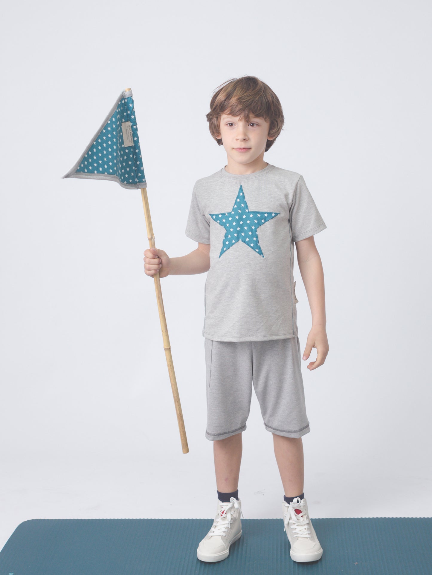 Moda sostenible- moda infantil- ropa niños y niñas- ropa bebé- primera puesta- vestido niña- chándal niño y niña- sudadera niño y niña - felpa niño y niña- moda española- moda infantil española-tiendas bonitas valencia- tienda moda infantil valencia- ropa moderna niño y niña-abrigo niño y niña- tienda ropa infantil- tienda de ropa bebé- vestido bebé-comunión- alergia niño y niña- tejido ecológico- pieles sensibles y atópicas- influencers- tendencia niños y niñas- ropa moderna- ropa con estilo-camiseta niños