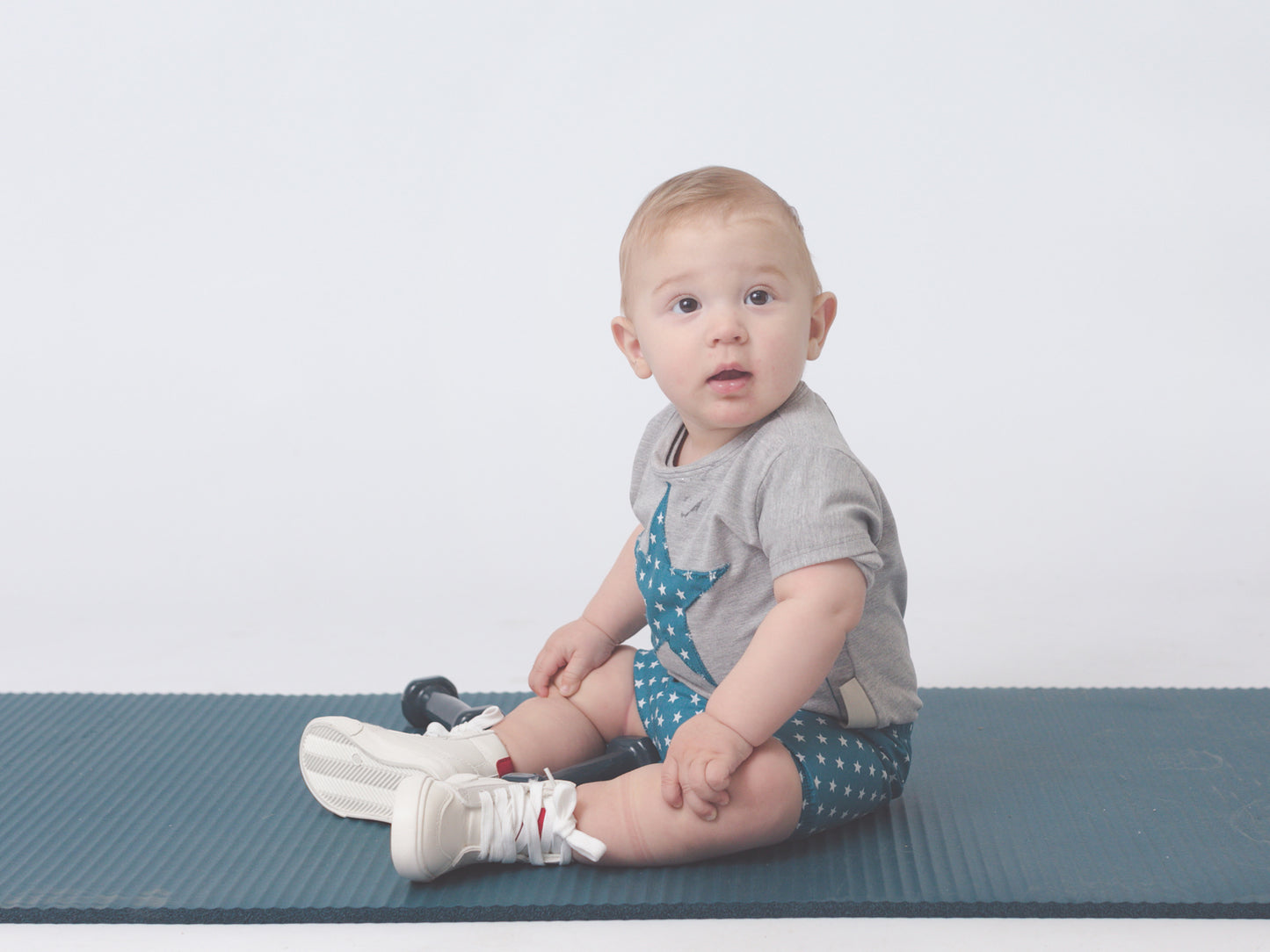 Moda sostenible- moda infantil- ropa niños y niñas- ropa bebé- primera puesta- vestido niña- chándal niño y niña- sudadera niño y niña - felpa niño y niña- moda española- moda infantil española-tiendas bonitas valencia- tienda moda infantil valencia- ropa moderna niño y niña-abrigo niño y niña- tienda ropa infantil- tienda de ropa bebé- vestido bebé-comunión- alergia niño y niña- tejido ecológico- pieles sensibles y atópicas- influencers- tendencia niños y niñas- ropa moderna- ropa con estilo-culetin bebés