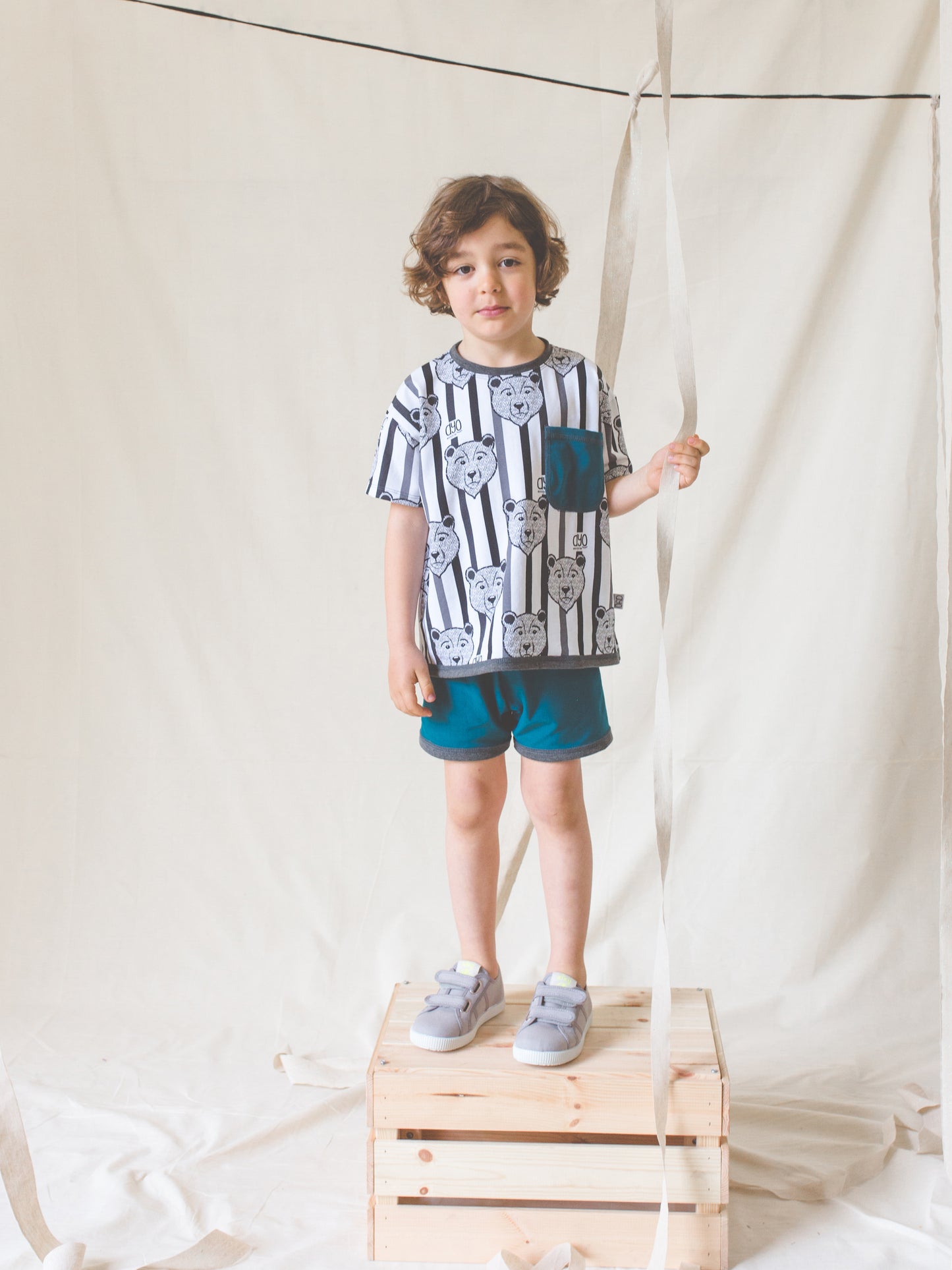 Moda sostenible- moda infantil- ropa niños y niñas- ropa bebé- primera puesta- vestido niña- chándal niño y niña- sudadera niño y niña - felpa niño y niña- moda española- moda infantil española-tiendas bonitas valencia- tienda moda infantil valencia- ropa moderna niño y niña-abrigo niño y niña- tienda ropa infantil- tienda de ropa bebé- vestido bebé-comunión- alergia niño y niña- tejido ecológico- pieles sensibles y atópicas- influencers- tendencia niños y niñas- ropa moderna- ropa con estilo- camiseta niño