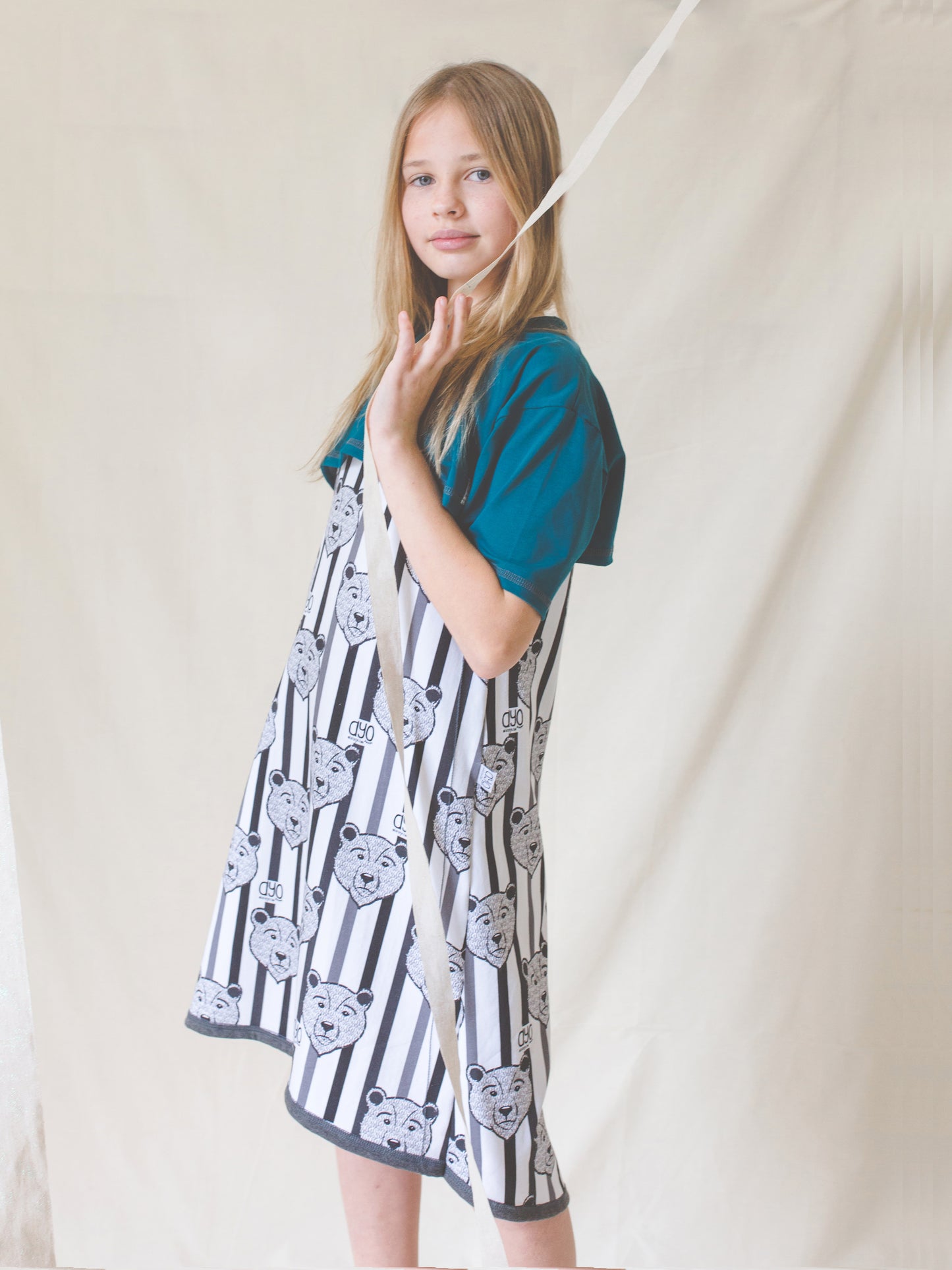 Moda sostenible- moda infantil- ropa niños y niñas- ropa bebé- primera puesta- vestido niña- chándal niño y niña- sudadera niño y niña - felpa niño y niña- moda española- moda infantil española-tiendas bonitas valencia- tienda moda infantil valencia- ropa moderna niño y niña-abrigo niño y niña- tienda ropa infantil- tienda de ropa bebé- vestido bebé-comunión- alergia niño y niña- tejido ecológico- pieles sensibles y atópicas- influencers- tendencia niños y niñas- ropa moderna- ropa con estilo