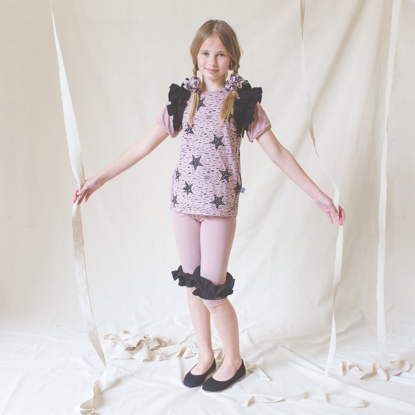 Pantalón infantil rosa/ Diseño sostenible y ecológico/ Moda infantil