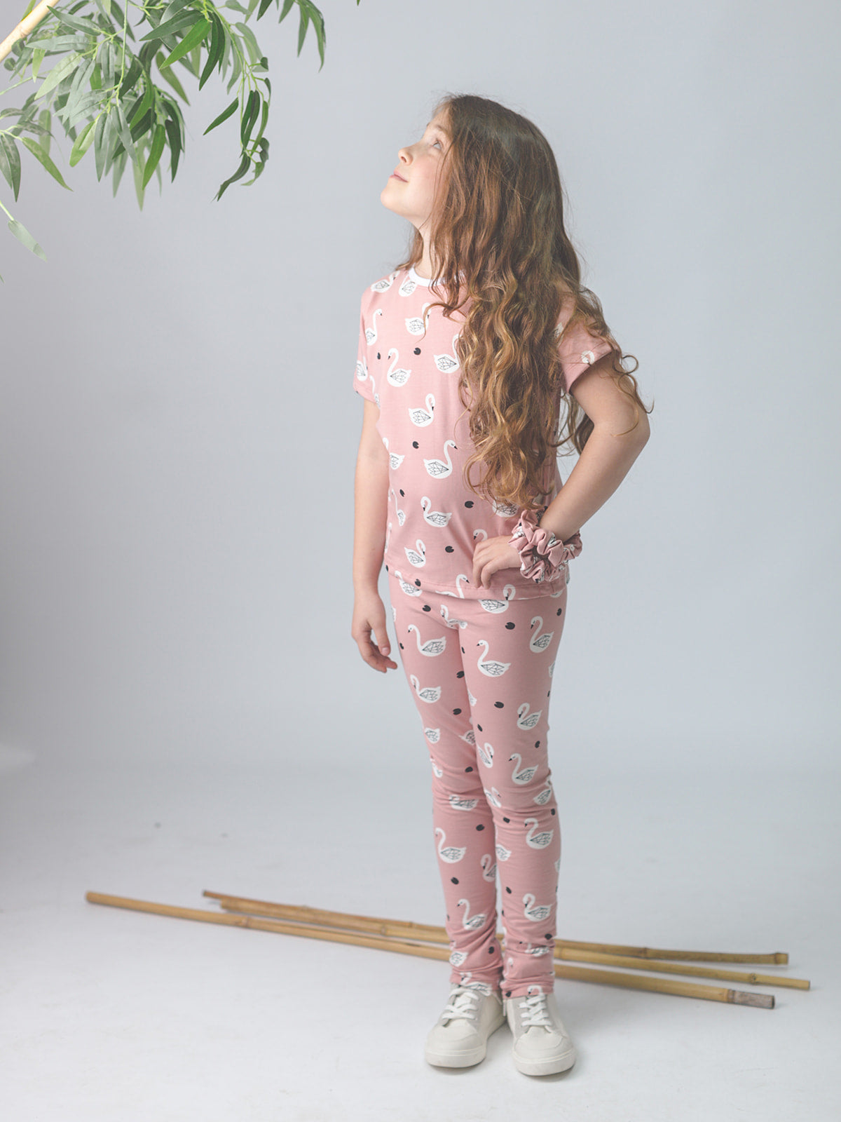 Moda sostenible- moda infantil- ropa niños y niñas- ropa bebé- primera puesta- vestido niña- chándal niño y niña- sudadera niño y niña - felpa niño y niña- moda española- moda infantil española-tiendas bonitas valencia- tienda moda infantil valencia- ropa moderna niño y niña-abrigo niño y niña- tienda ropa infantil- tienda de ropa bebé- vestido bebé-comunión- alergia niño y niña- tejido ecológico- pieles sensibles y atópicas- influencers- tendencia niños y niñas- ropa moderna- ropa con estilo-legging niña