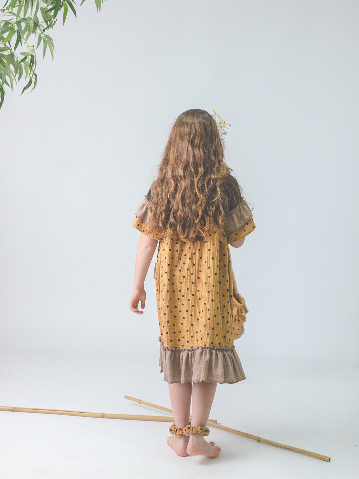 Moda sostenible- moda infantil- ropa niños y niñas- ropa bebé- primera puesta- vestido niña- chándal niño y niña- sudadera niño y niña - felpa niño y niña- moda española- moda infantil española-tiendas bonitas valencia- tienda moda infantil valencia- ropa moderna niño y niña-abrigo niño y niña- tienda ropa infantil- tienda de ropa bebé- vestido bebé-comunión- alergia niño y niña- tejido ecológico- pieles sensibles y atópicas- influencers- tendencia niños y niñas- ropa moderna- ropa con estilo