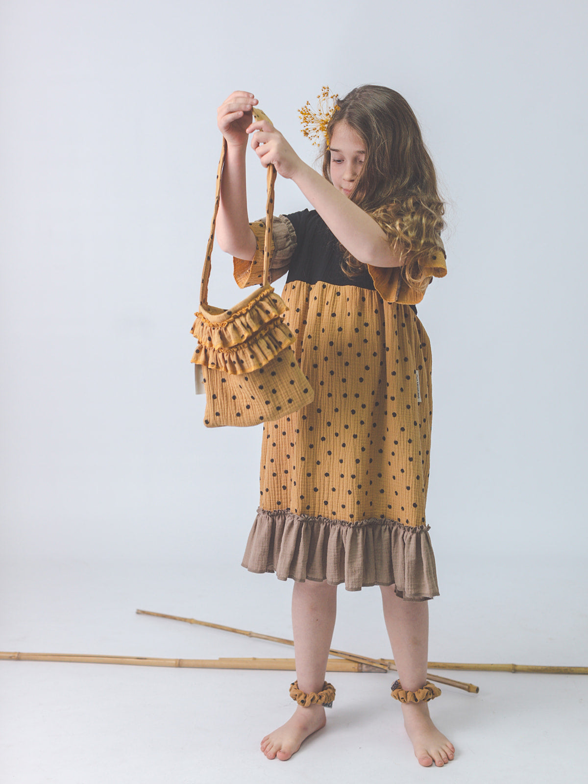 Moda sostenible- moda infantil- ropa niños y niñas- ropa bebé- primera puesta- vestido niña- chándal niño y niña- sudadera niño y niña - felpa niño y niña- moda española- moda infantil española-tiendas bonitas valencia- tienda moda infantil valencia- ropa moderna niño y niña-abrigo niño y niña- tienda ropa infantil- tienda de ropa bebé- vestido bebé-comunión- alergia niño y niña- tejido ecológico- pieles sensibles y atópicas- influencers- tendencia niños y niñas- ropa moderna- ropa con estilo-bolso niña
