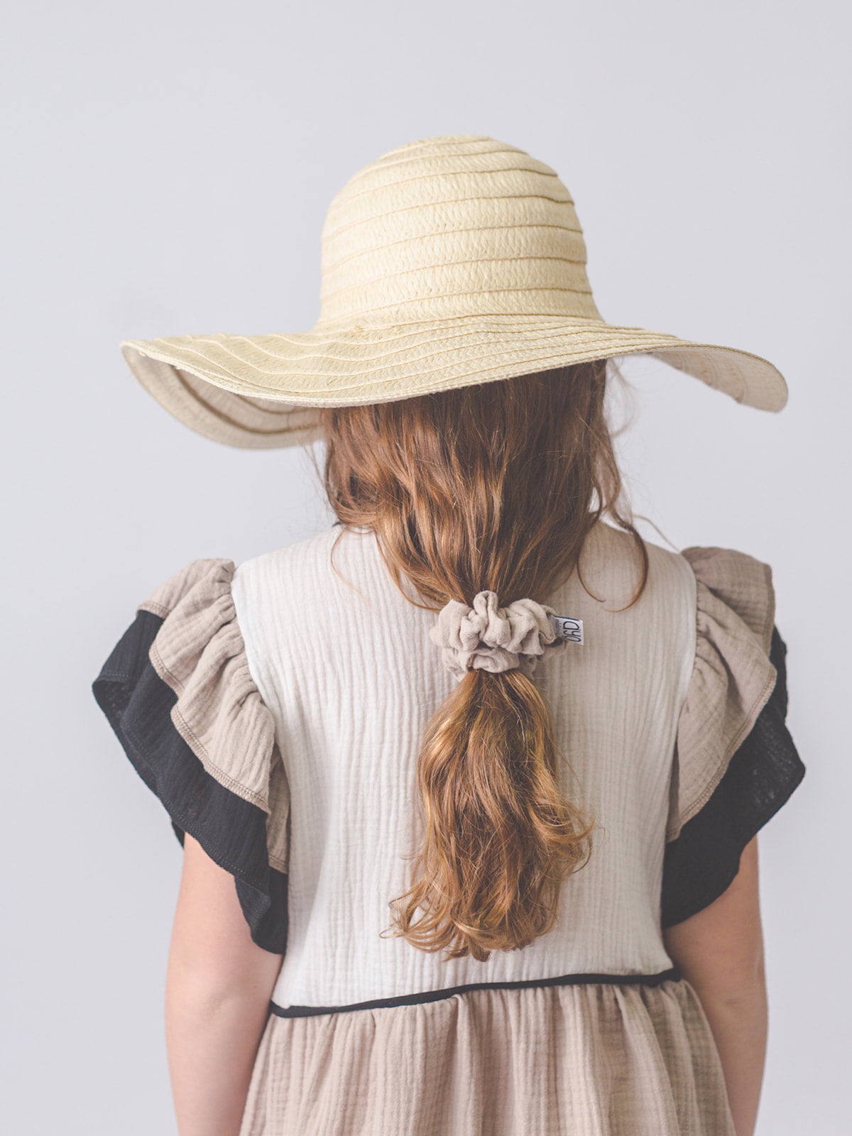 Moda sostenible- moda infantil- ropa niños y niñas- ropa bebé- primera puesta- vestido niña- chándal niño y niña- sudadera niño y niña - felpa niño y niña- moda española- moda infantil española-tiendas bonitas valencia- tienda moda infantil valencia- ropa moderna niño y niña-abrigo niño y niña- tienda ropa infantil- tienda de ropa bebé- vestido bebé-comunión- alergia niño y niña- tejido ecológico- pieles sensibles y atópicas- influencers- tendencia niños y niñas- ropa moderna- ropa con estilo-chándal bebé