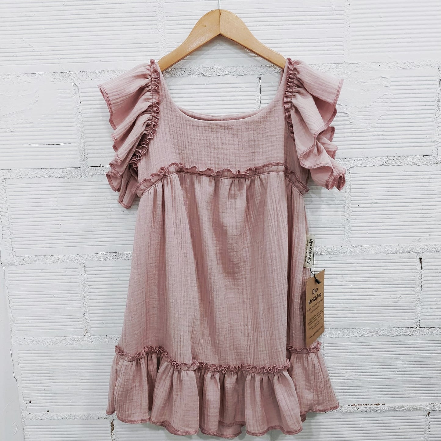 Moda sostenible- moda infantil- ropa niños y niñas- ropa bebé- primera puesta- vestido niña- chándal niño y niña- sudadera niño y niña - felpa niño y niña- moda española- moda infantil española-tiendas bonitas valencia- tienda moda infantil valencia- ropa moderna niño y niña-abrigo niño y niña- tienda ropa infantil- tienda de ropa bebé- vestido bebé-comunión- alergia niño y niña- tejido ecológico- pieles sensibles y atópicas- influencers- tendencia niños y niñas- ropa moderna- ropa con estilo