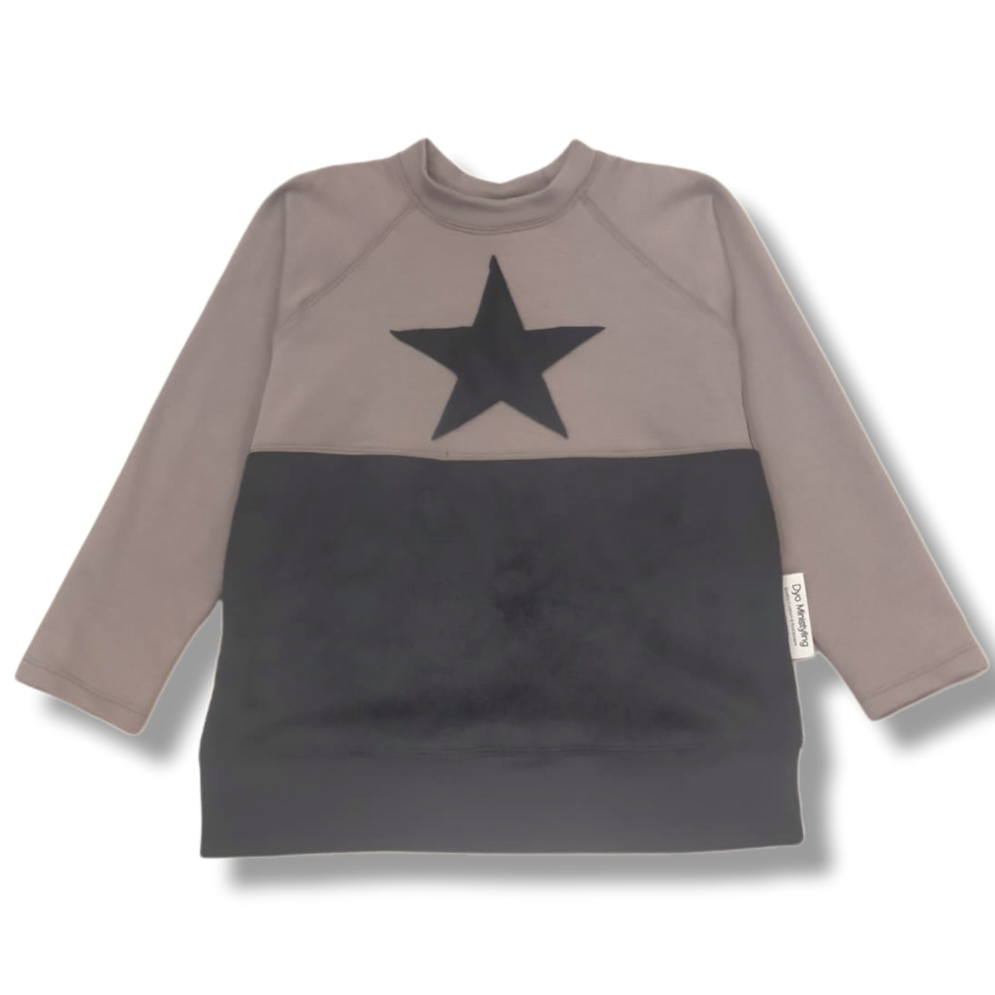 FELPA MARRON Y NEGRA CON ESTRELLA