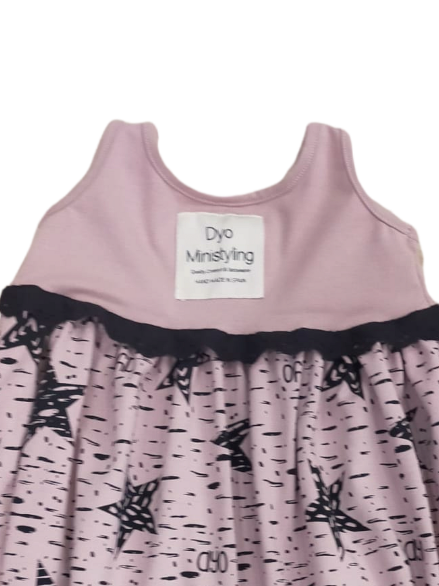 Moda sostenible- moda infantil- ropa niños y niñas- ropa bebé- primera puesta- vestido niña- chándal niño y niña- sudadera niño y niña - felpa niño y niña- moda española- moda infantil española-tiendas bonitas valencia- tienda moda infantil valencia- ropa moderna niño y niña-abrigo niño y niña- tienda ropa infantil- tienda de ropa bebé- vestido bebé-comunión- alergia niño y niña- tejido ecológico- pieles sensibles y atópicas- influencers- tendencia niños y niñas- ropa moderna- ropa con estilo