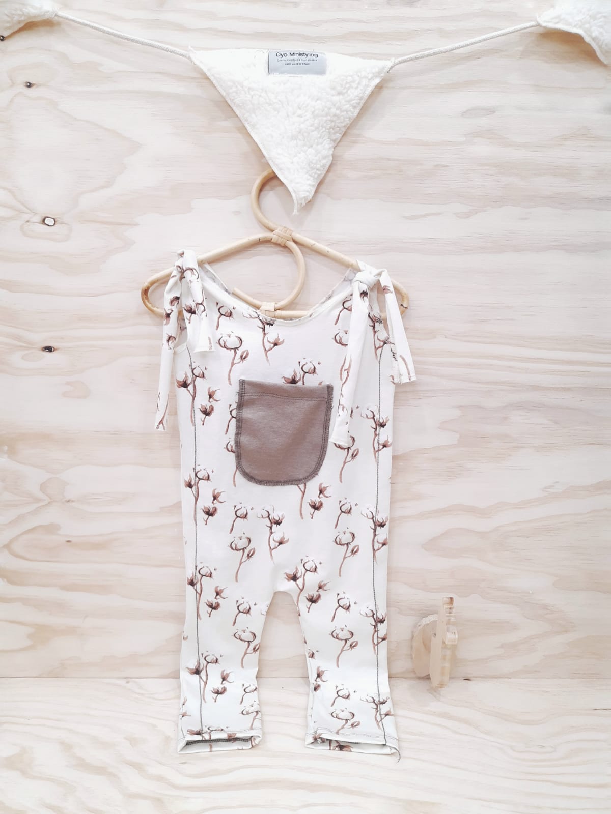 Moda sostenible- moda infantil- ropa niños y niñas- ropa bebé- primera puesta- vestido niña- chándal niño y niña- sudadera niño y niña - felpa niño y niña- moda española- moda infantil española-tiendas bonitas valencia- tienda moda infantil valencia- ropa moderna niño y niña-abrigo niño y niña- tienda ropa infantil- tienda de ropa bebé- vestido bebé-comunión- alergia niño y niña- tejido ecológico- pieles sensibles y atópicas- influencers- tendencia niños y niñas- ropa moderna- ropa con estilo-chándal bebé