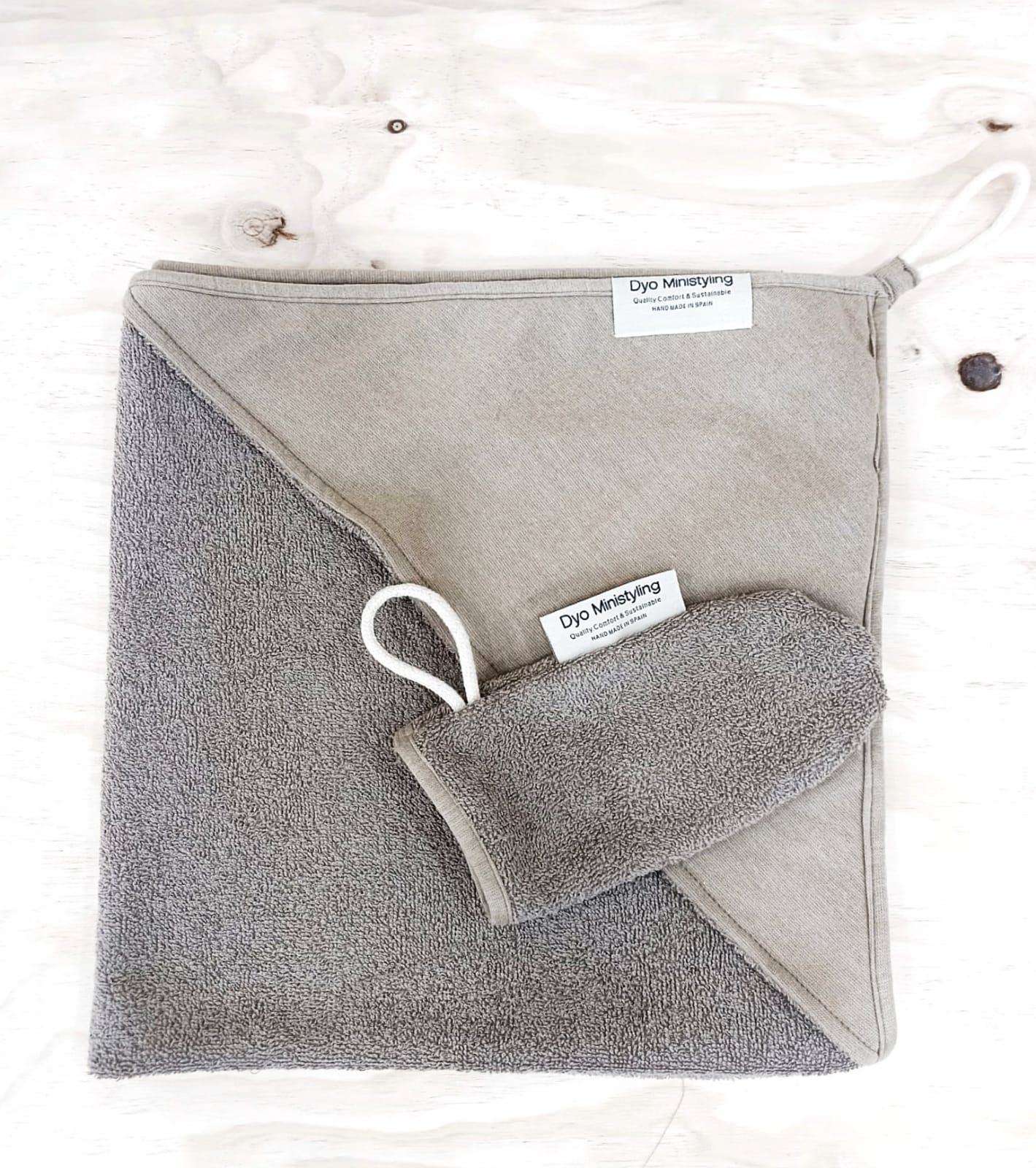 Moda sostenible- moda infantil- ropa niños y niñas- ropa bebé- primera puesta- vestido niña- chándal niño y niña- sudadera niño y niña - felpa niño y niña- moda española- moda infantil española-tiendas bonitas valencia- tienda moda infantil valencia- ropa moderna niño y niña-abrigo niño y niña- tienda ropa infantil- tienda de ropa bebé- vestido bebé-comunión- alergia niño y niña- tejido ecológico- pieles sensibles y atópicas- influencers- tendencia niños y niñas- ropa moderna- ropa con estilo-toalla bebé