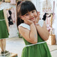 VESTIDO VERDE NIÑA CUELLO BLANCO